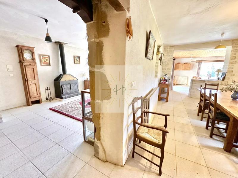 Maison - 166 m² - 6 pièces