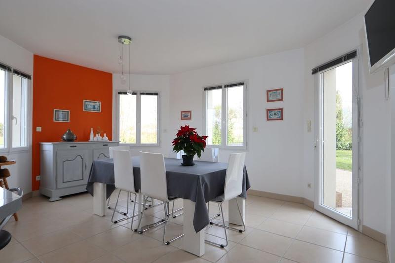 Maison - 255 m² - 10 pièces