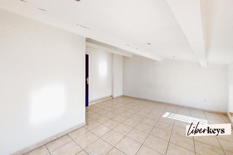 Appartement ancien - 51 m² - 3 pièces