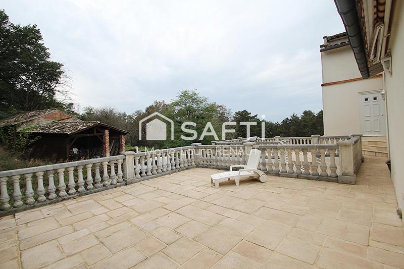 Maison de maîtres - 335 m² - 10 pièces