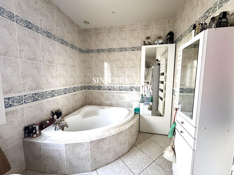 Maison - 151 m² - 5 pièces