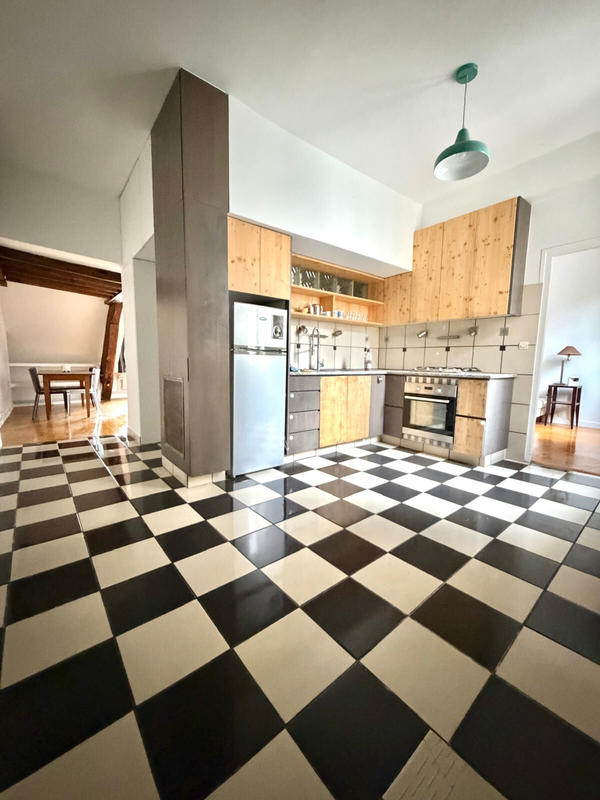 Appartement - 84 m² - 3 pièces