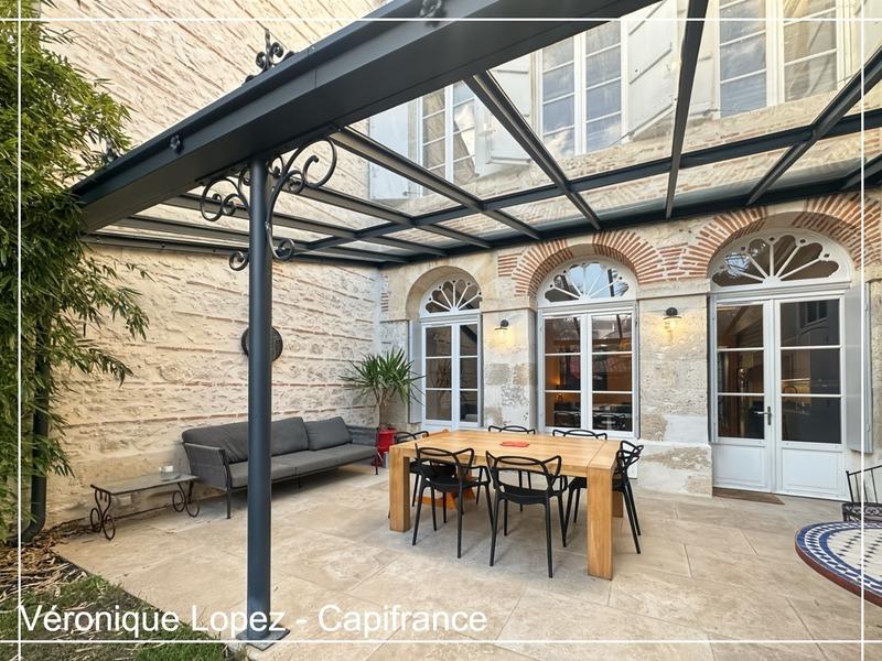 Maison bourgeoise - 266 m² - 7 pièces