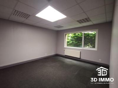 Local d'activités - 160 m² - 8 pièces