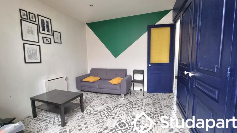 Chambre - 12 m² - 1 pièce