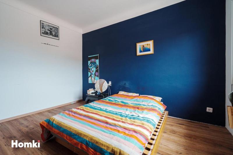 Appartement - 100 m² - 5 pièces