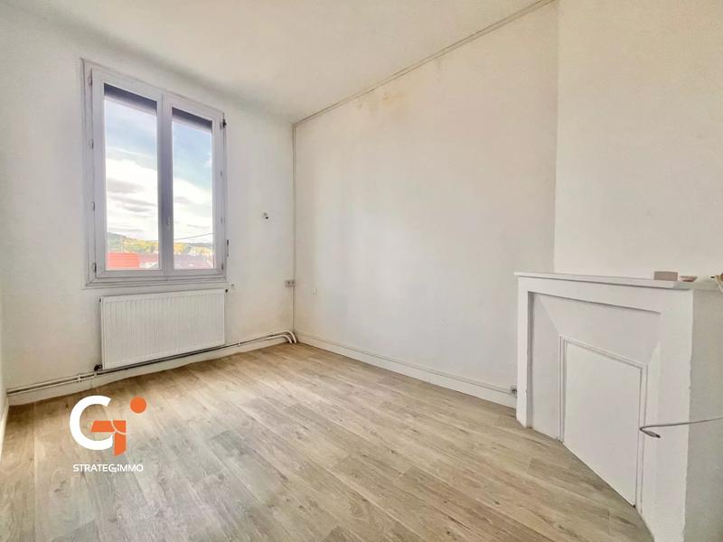 Maison - 74 m² - 5 pièces
