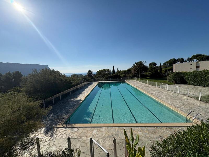 Appartement - 60 m² - 2 pièces