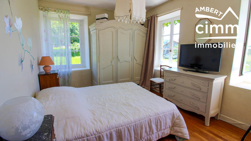 Maison - 208 m² - 8 pièces