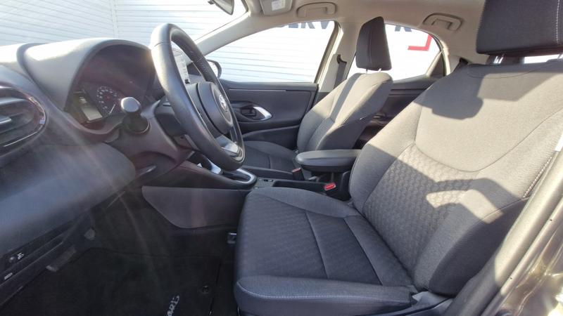 Toyota Yaris 116h Dynamic Business