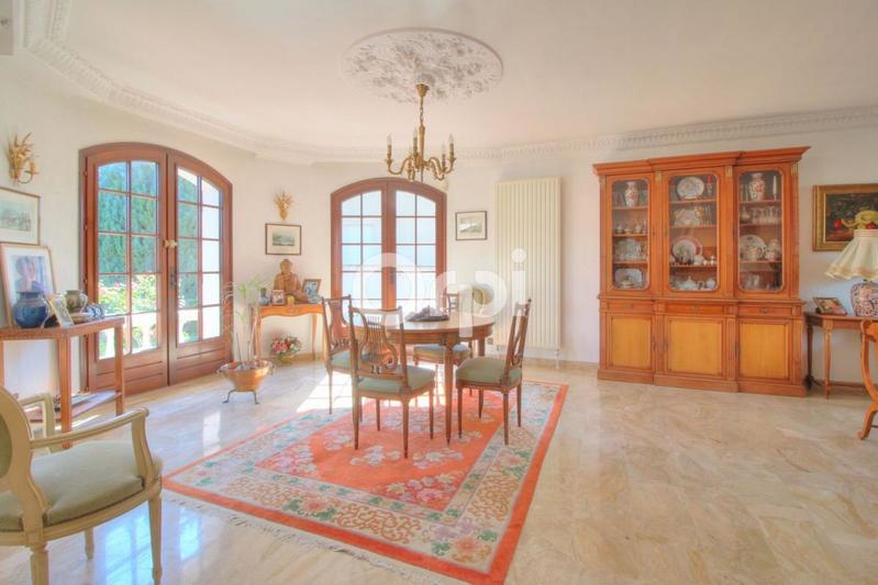 Maison - 164 m² - 6 pièces