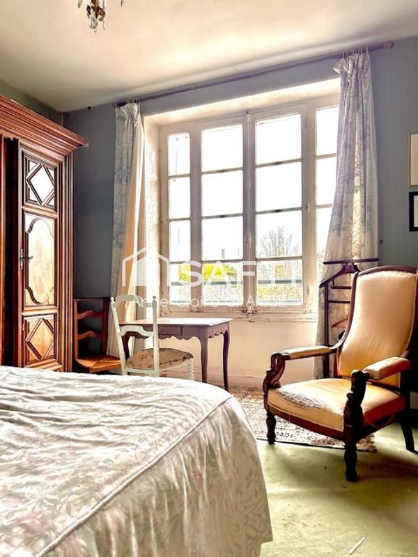 Maison de maîtres - 230 m² - 12 pièces