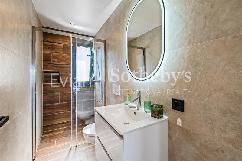 Maison - 171 m² - 6 pièces