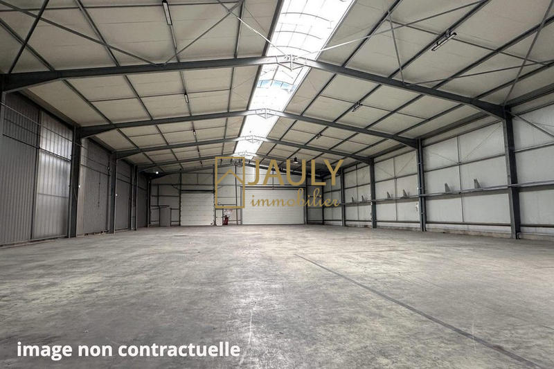 Local commercial - 6 825 m²