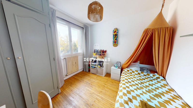 Appartement - 79 m² - 4 pièces