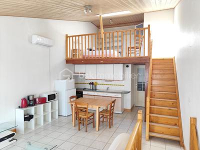 Maison jumelée - 107 m² - 4 pièces