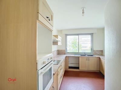 Appartement - 98 m² - 5 pièces