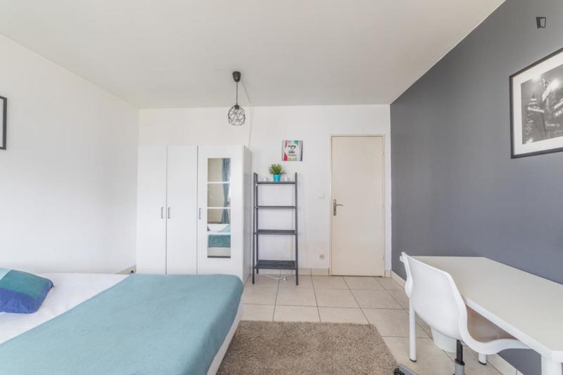 Chambre - 15 m² - 4 pièces