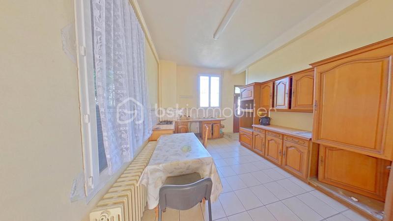 Maison - 269 m² - 10 pièces