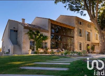 Maison - 360 m² - 10 pièces