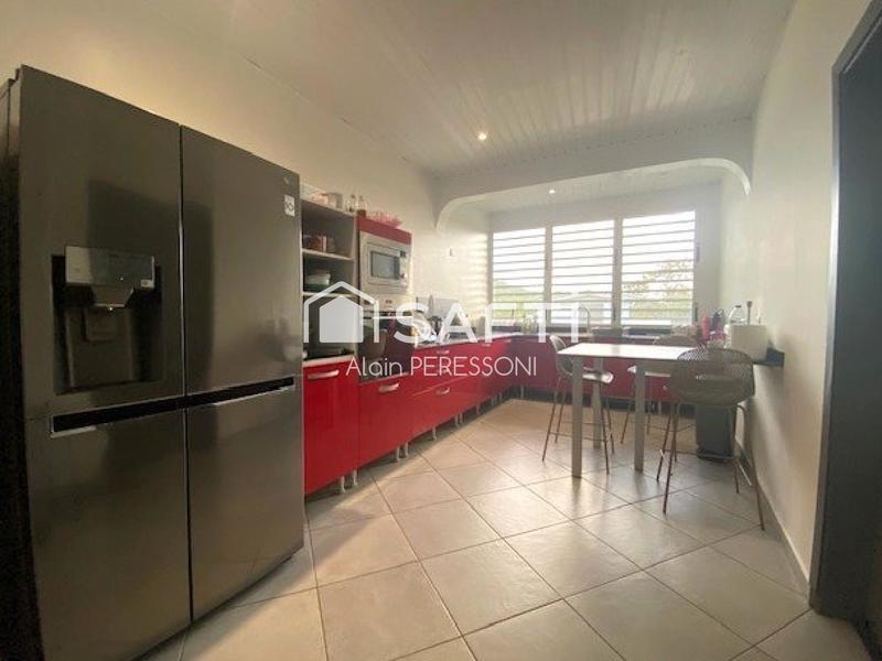 Maison - 155 m² - 5 pièces