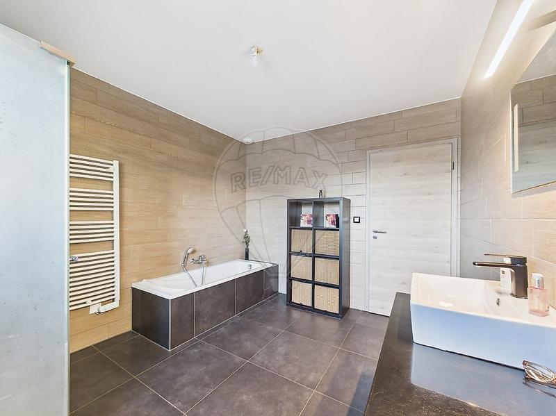 Maison - 141 m² - 6 pièces