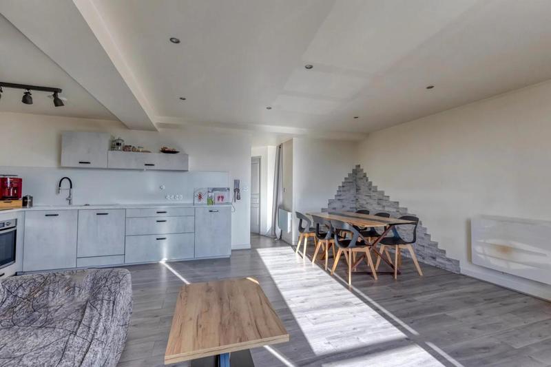 Duplex - 84 m² - 4 pièces