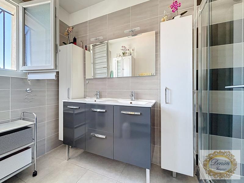 Maison contemporaine - 110 m² - 4 pièces