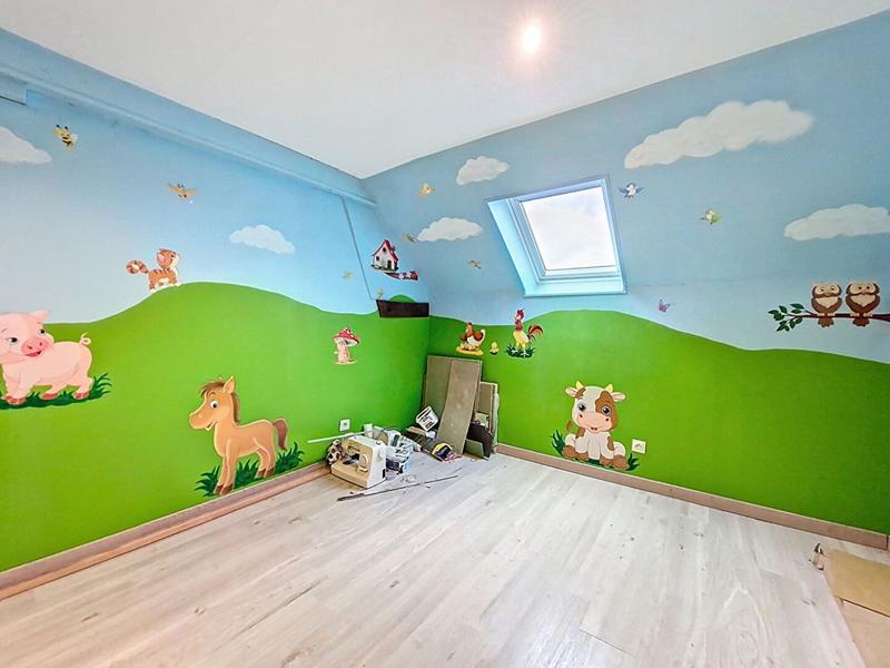 Maison - 215 m² - 6 pièces