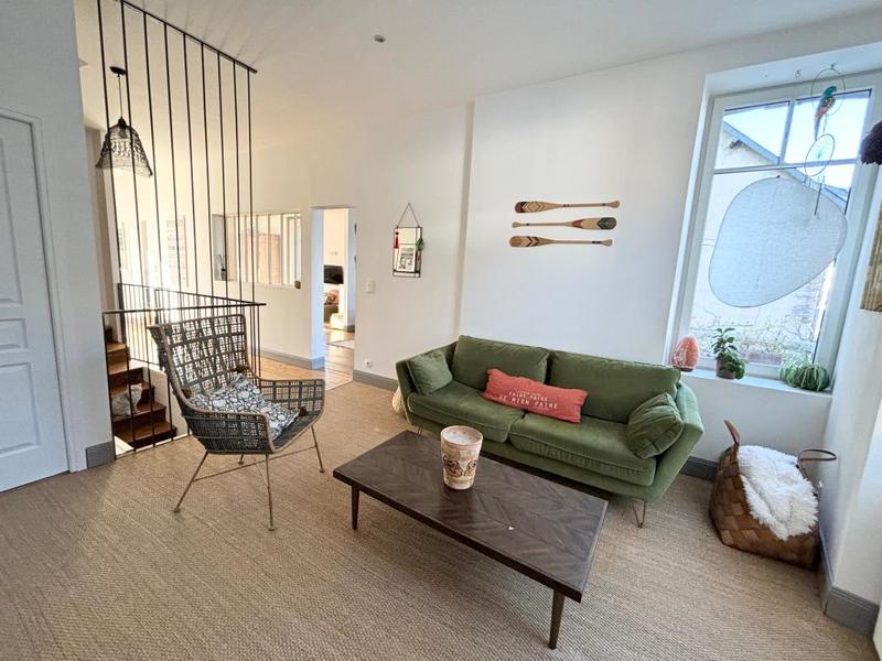 Maison de maîtres - 330 m² - 9 pièces