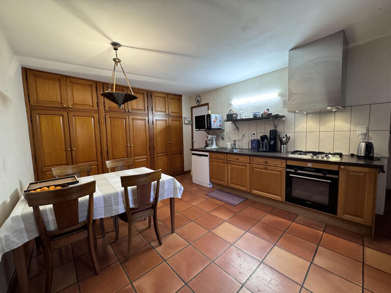 Maison - 246 m² - 8 pièces