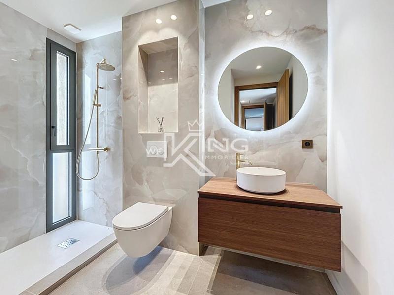 Villa - 242 m² - 7 pièces