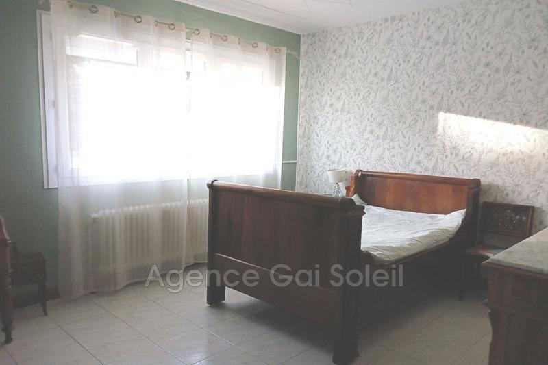 Villa - 177 m² - 6 pièces