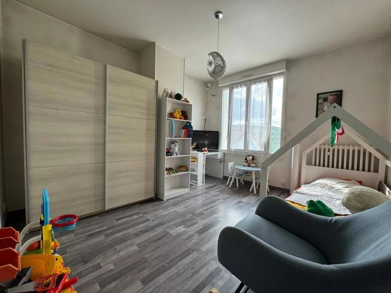 Maison - 110 m² - 6 pièces