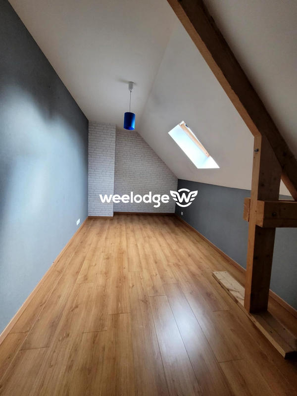 Maison - 162 m² - 8 pièces