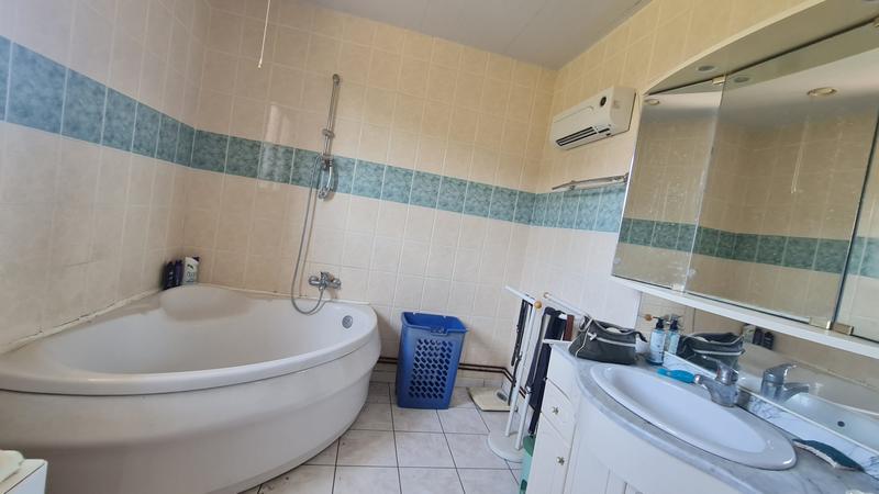 Maison ancienne - 170 m² - 5 pièces