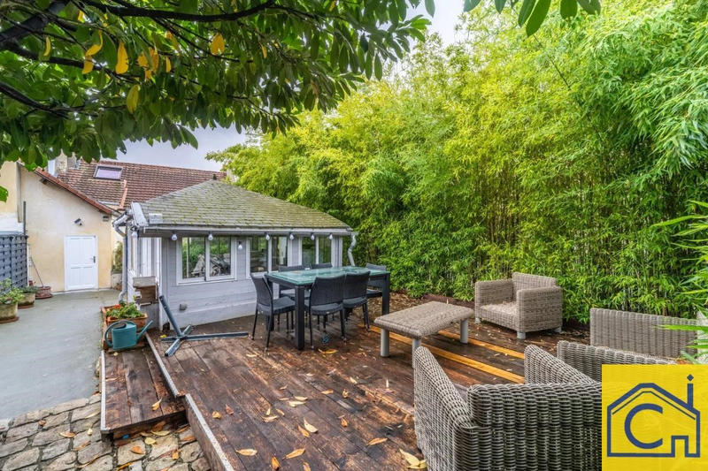 Maison - 176 m² - 5 pièces