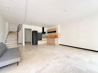 Maison - 81 m² - 4 pièces