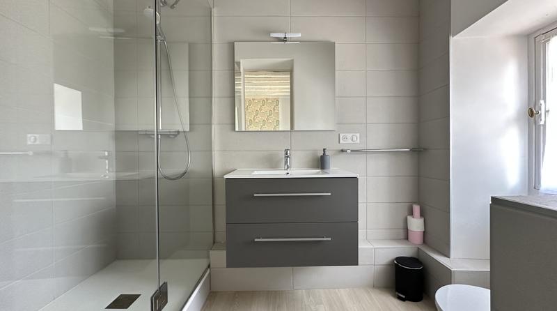 Maison - 450 m² - 12 pièces