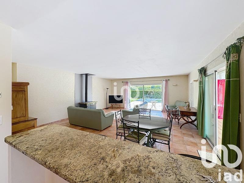 Maison - 138 m² - 6 pièces