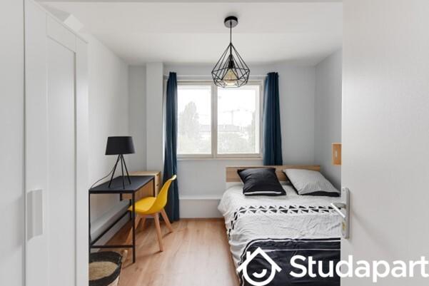 Chambre - 10 m² - 1 pièce