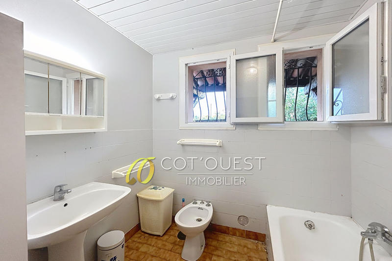 Maison - 265 m² - 7 pièces