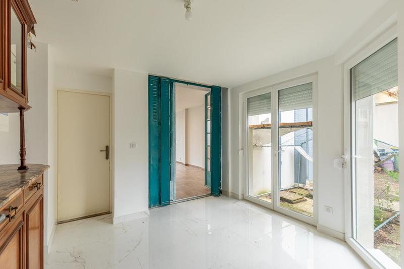 Maison bourgeoise - 250 m² - 14 pièces