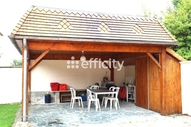 Maison - 122 m² - 6 pièces