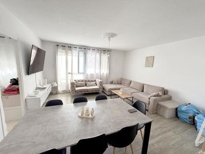 Appartement - 70 m² - 4 pièces