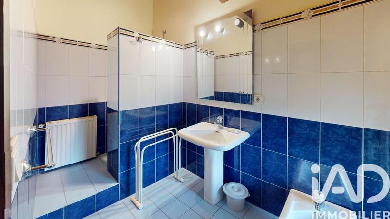 Maison - 205 m² - 7 pièces