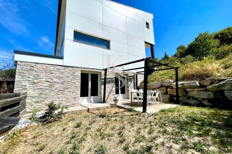 Villa - 280 m² - 6 pièces