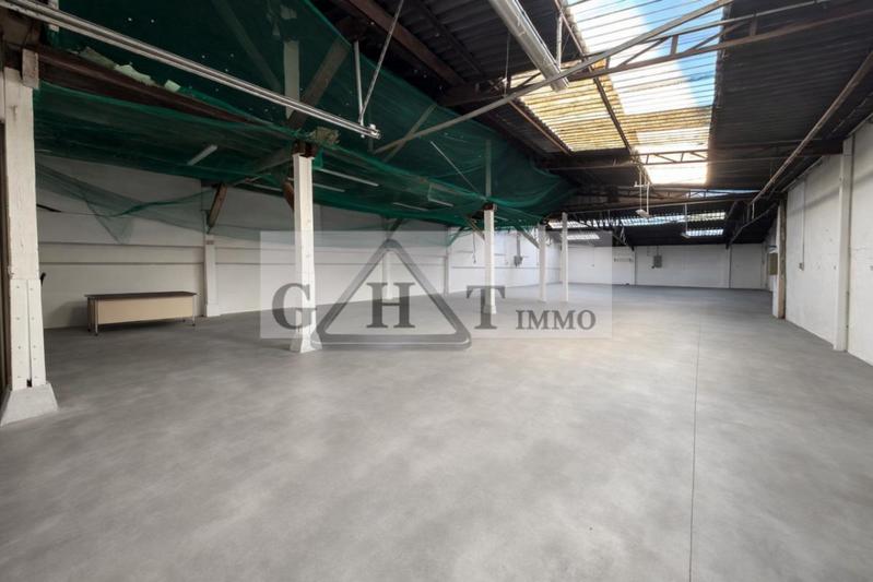 Local commercial - 926 m²