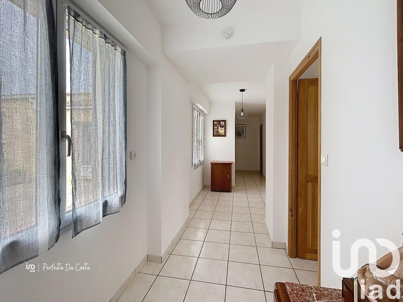 Maison - 179 m² - 5 pièces