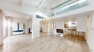 Maison - 94 m² - 5 pièces